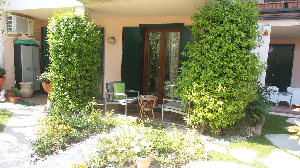 B&B Garda 4U Desenzano del Garda Exterior foto